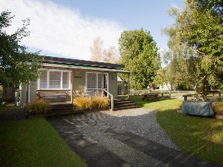 Accommodation Fiordland -The Three Bedroom House At 226A Milford Road Te Anau Bagian luar foto